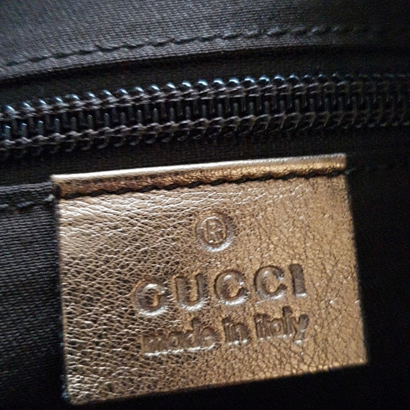 🌺FINAL SALE🌺 Gucci Monogram Messenger Bag - Picture 5 of 15